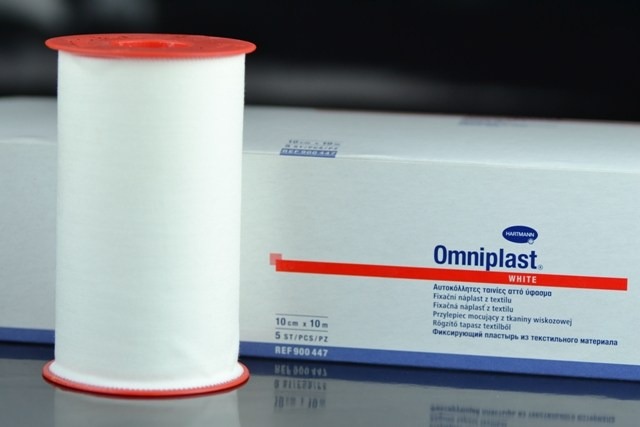 Esparadrapo de Tela 10cm x10m OMNIPLAST HARTMANN (5)